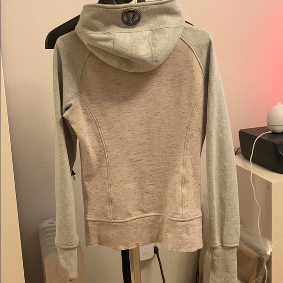 Lululemon Scuba Hoodie - Picture 2 of 4